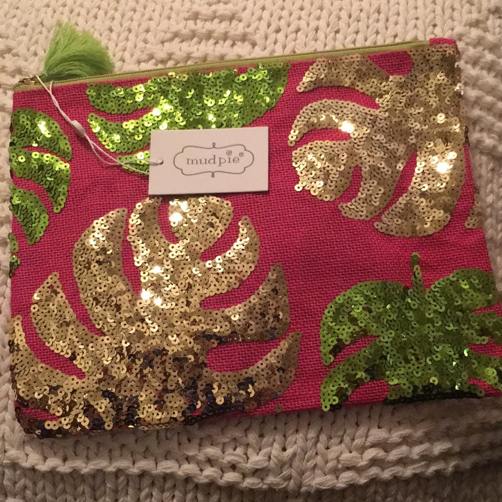 NWT! 🌺💚 MUD PIE Linen Clutch with Tassel Zipper